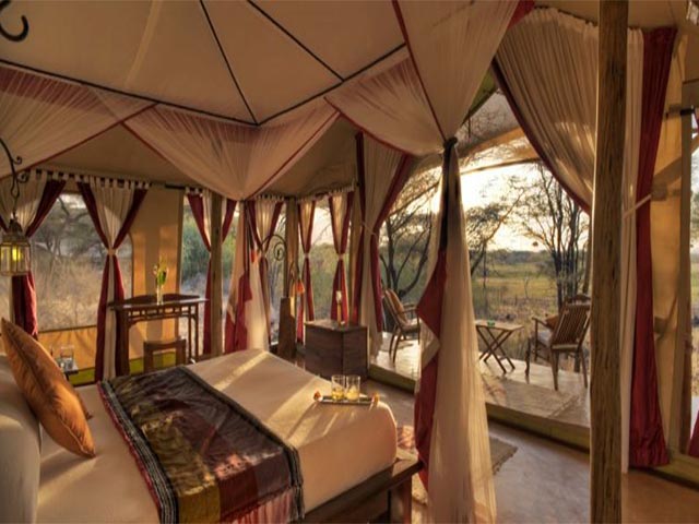 Kenya safari camps & lodges